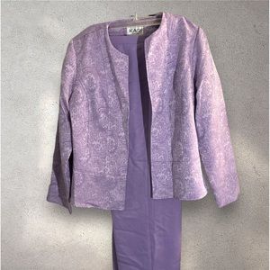 Kari New York Pant Suit Lavender Paisley Print Jacket & plain Poly Pant Sz 12.